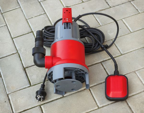 Submersible Pump Installation in Green Valley